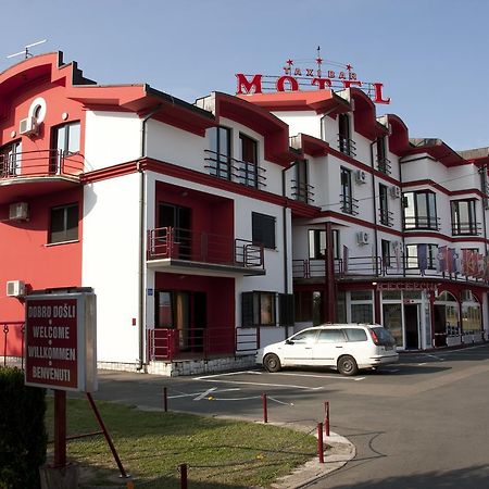 Taxi Bar Motel Bosanska Gradiska Exterior photo