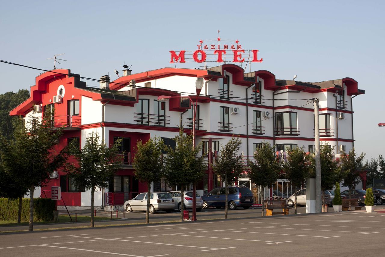 Taxi Bar Motel Bosanska Gradiska Exterior photo